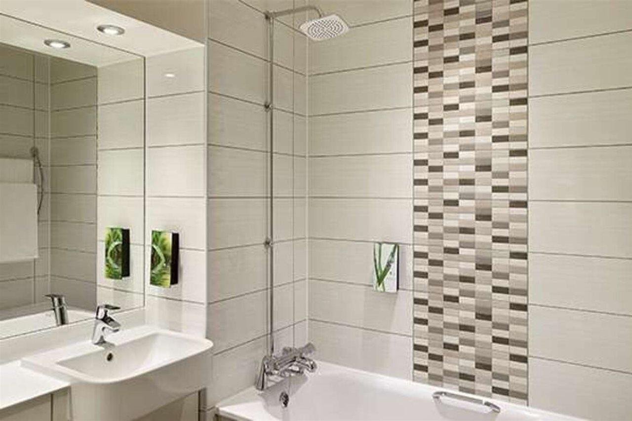 Premier Inn Milton Keynes Central Экстерьер фото